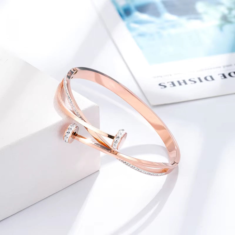 New Unique Double Crystal Nail Head Cross Stainless Steel Bracelet for Woman Love Wedding Gift Bangle Jewelry Wholesale