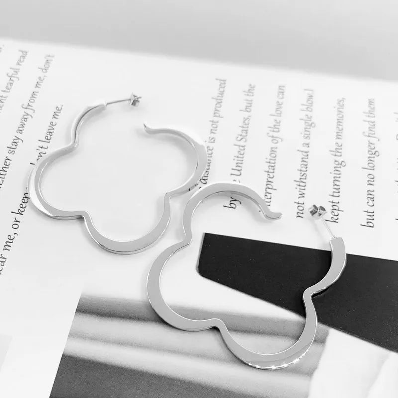 Hollow Clover Earrings for Women Classic Four-Leaf Clover Pin with Delicate Cutouts Women'S Stainless Steel Jewelry