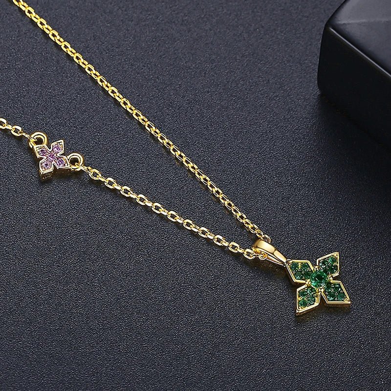LUOTEEMI Cute Green Four Leaf Clover Long Pendant Necklace for Women Gold Color Simple Design Statement Accessories for Girl