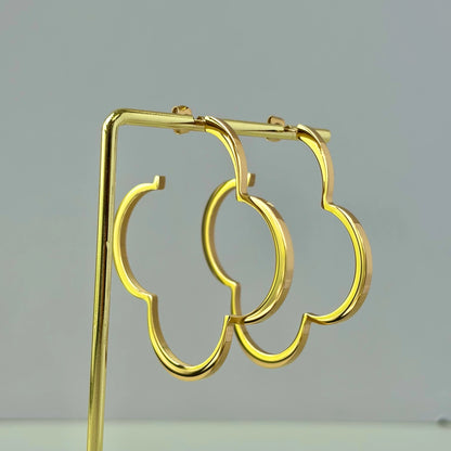 Hollow Clover Earrings for Women Classic Four-Leaf Clover Pin with Delicate Cutouts Women'S Stainless Steel Jewelry