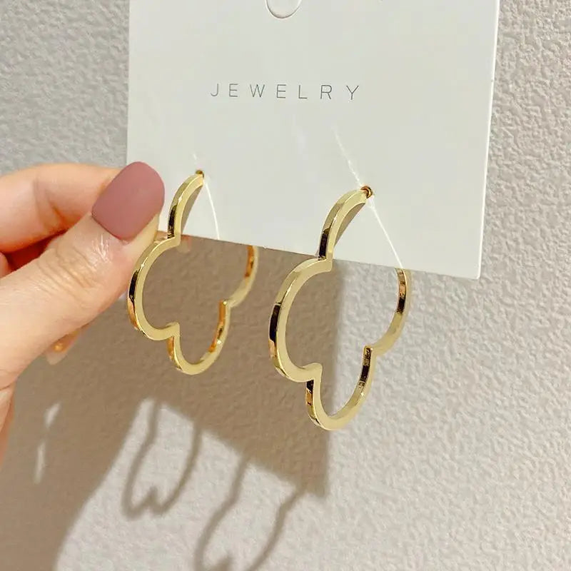 Hollow Clover Earrings for Women Classic Four-Leaf Clover Pin with Delicate Cutouts Women'S Stainless Steel Jewelry